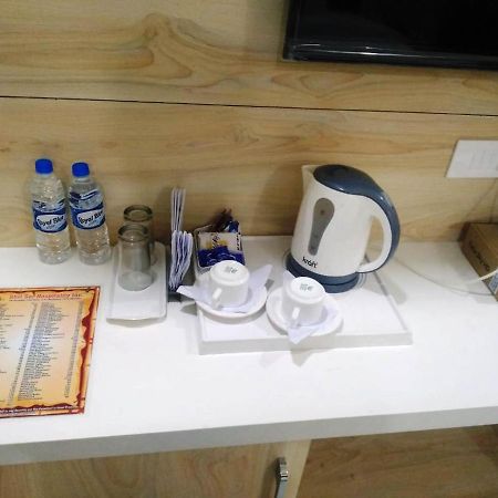 Hotel Ss Grand Λάκναου Εξωτερικό φωτογραφία