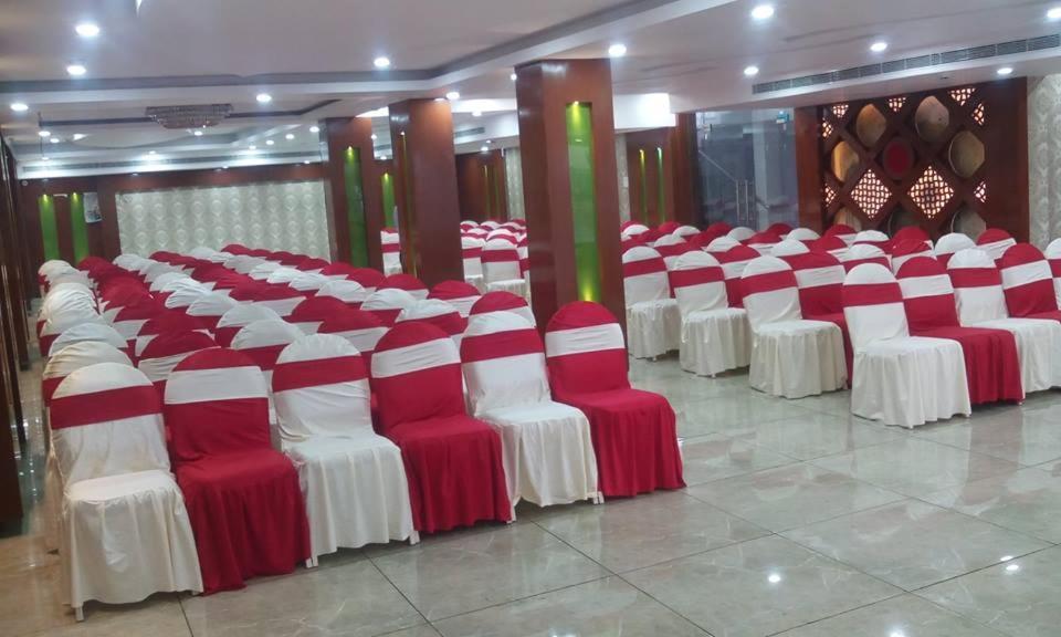 Hotel Ss Grand Λάκναου Εξωτερικό φωτογραφία